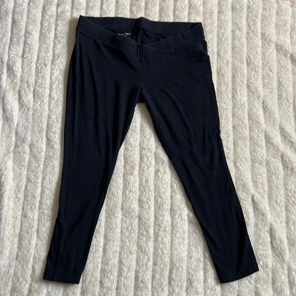 Maternity XL Black Legging Capris